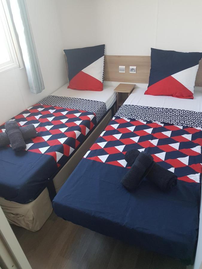Frejus Tout Confort, Climatisation,Linge De Lit Et De Toilette, Coffre Fort, Ventilations Au Plafond Chambres Et Wifi Possible Exterior foto