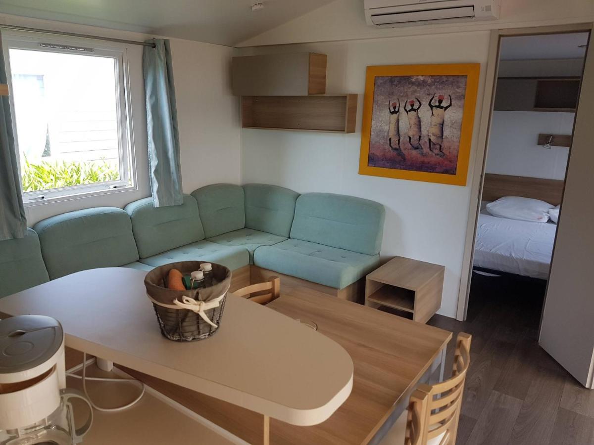 Frejus Tout Confort, Climatisation,Linge De Lit Et De Toilette, Coffre Fort, Ventilations Au Plafond Chambres Et Wifi Possible Exterior foto