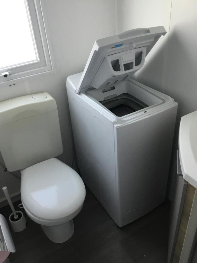 Frejus Tout Confort, Climatisation,Linge De Lit Et De Toilette, Coffre Fort, Ventilations Au Plafond Chambres Et Wifi Possible Exterior foto