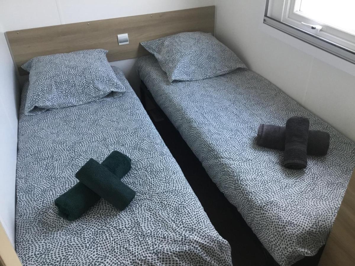 Frejus Tout Confort, Climatisation,Linge De Lit Et De Toilette, Coffre Fort, Ventilations Au Plafond Chambres Et Wifi Possible Exterior foto