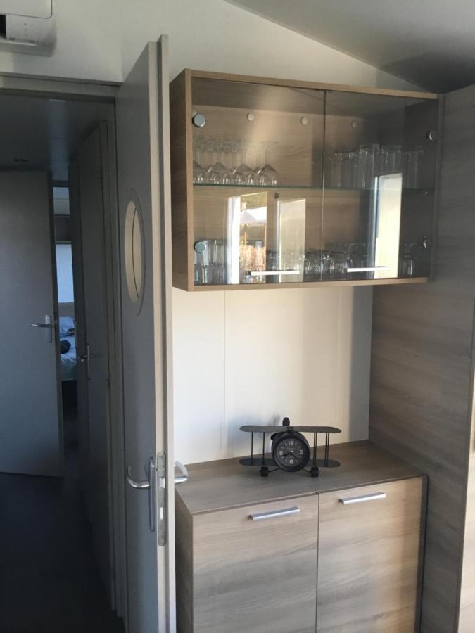 Frejus Tout Confort, Climatisation,Linge De Lit Et De Toilette, Coffre Fort, Ventilations Au Plafond Chambres Et Wifi Possible Exterior foto