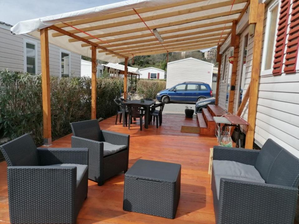 Frejus Tout Confort, Climatisation,Linge De Lit Et De Toilette, Coffre Fort, Ventilations Au Plafond Chambres Et Wifi Possible Exterior foto