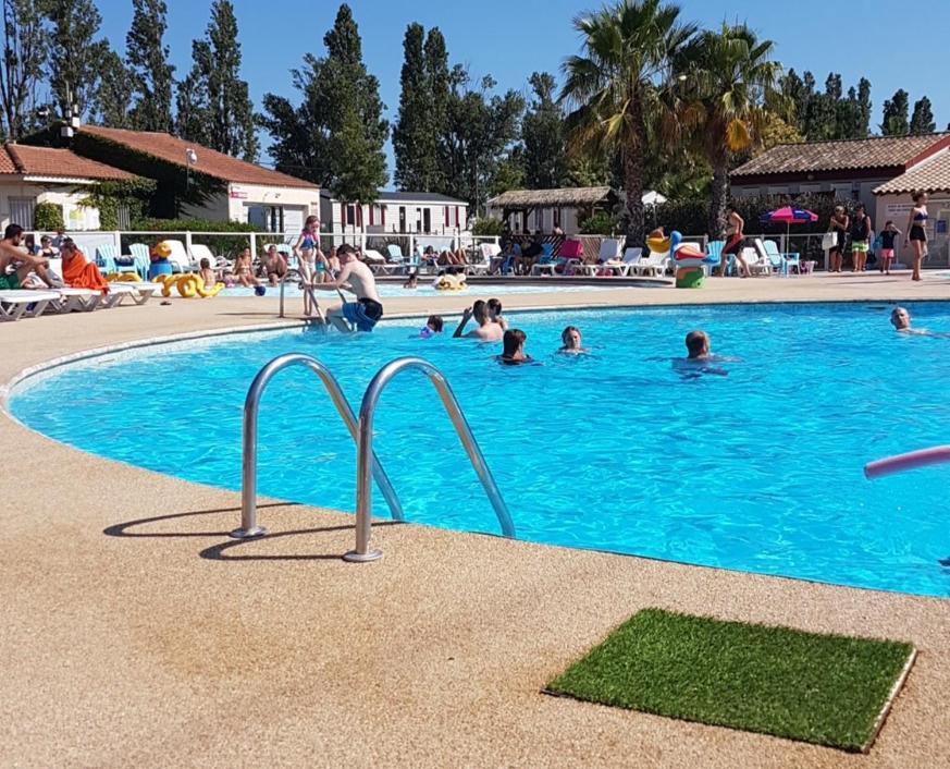 Frejus Tout Confort, Climatisation,Linge De Lit Et De Toilette, Coffre Fort, Ventilations Au Plafond Chambres Et Wifi Possible Exterior foto