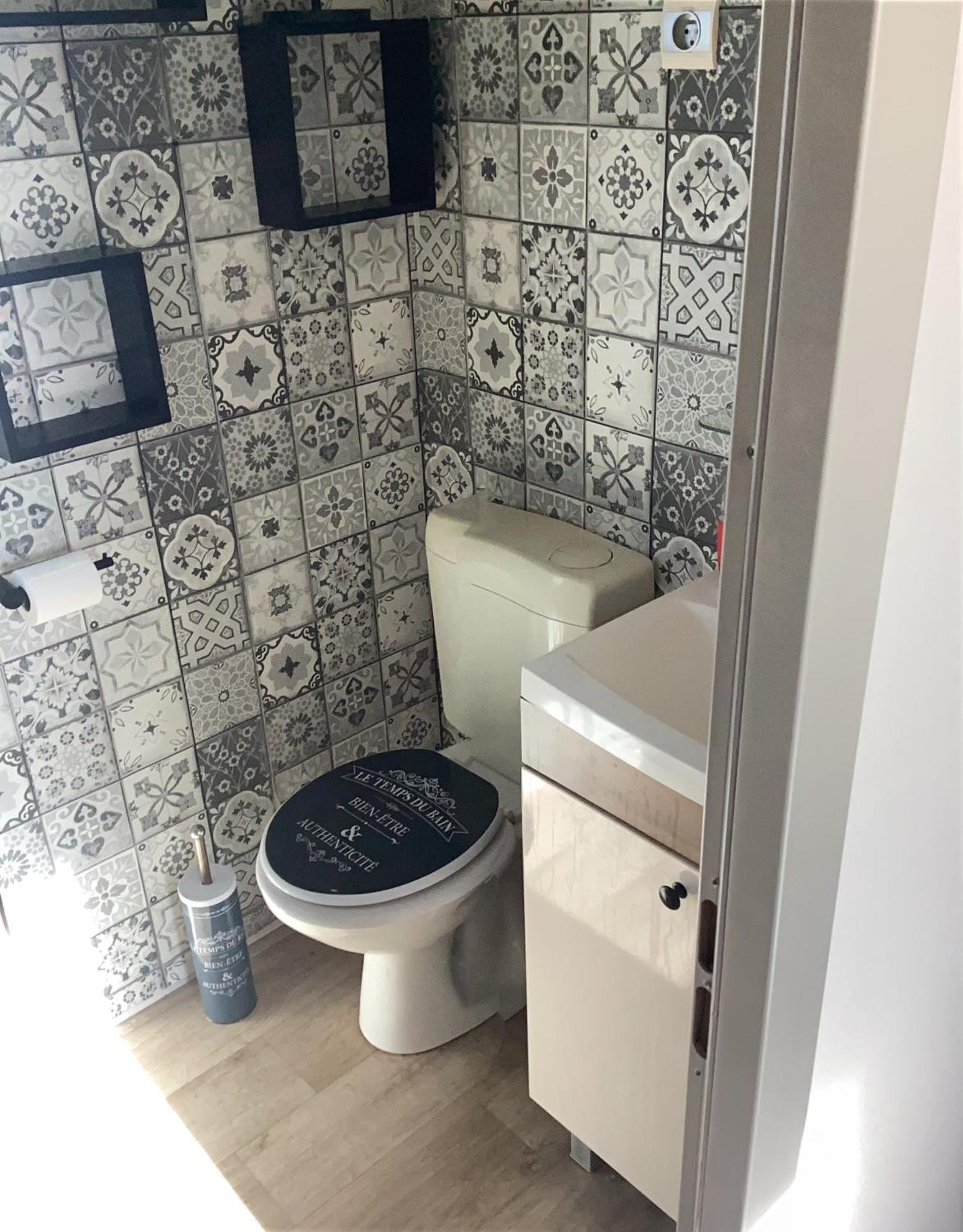 Frejus Tout Confort, Climatisation,Linge De Lit Et De Toilette, Coffre Fort, Ventilations Au Plafond Chambres Et Wifi Possible Exterior foto