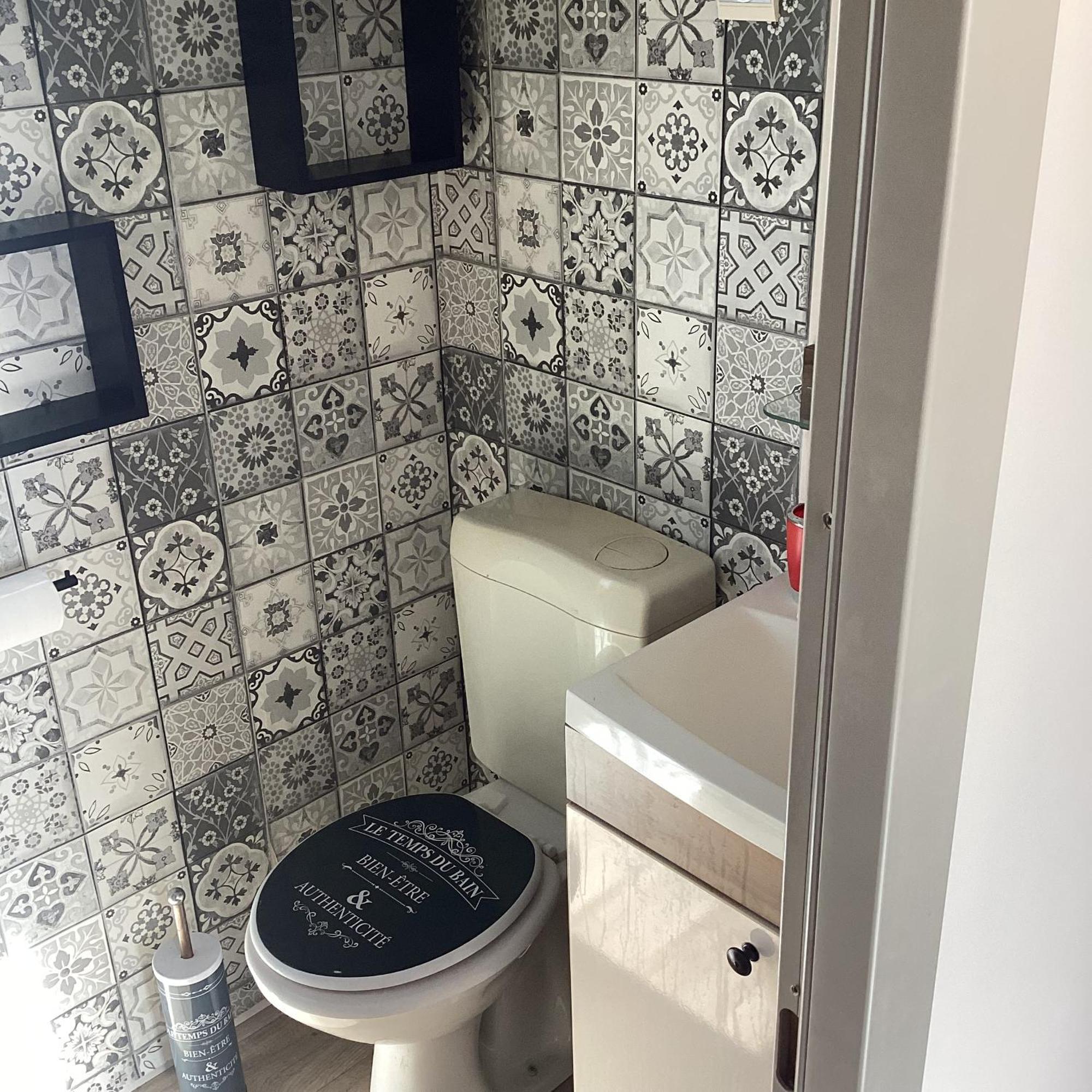 Frejus Tout Confort, Climatisation,Linge De Lit Et De Toilette, Coffre Fort, Ventilations Au Plafond Chambres Et Wifi Possible Exterior foto